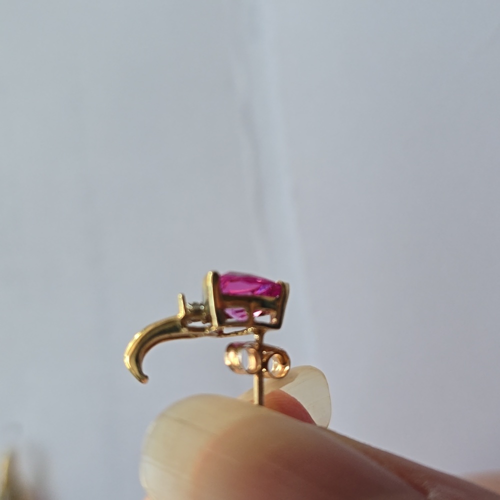 HP. Vintage Pink Sapphire & Diamond Trillion Cut 10k Gold Earrings & Pendant Set - Picture 2 of 7